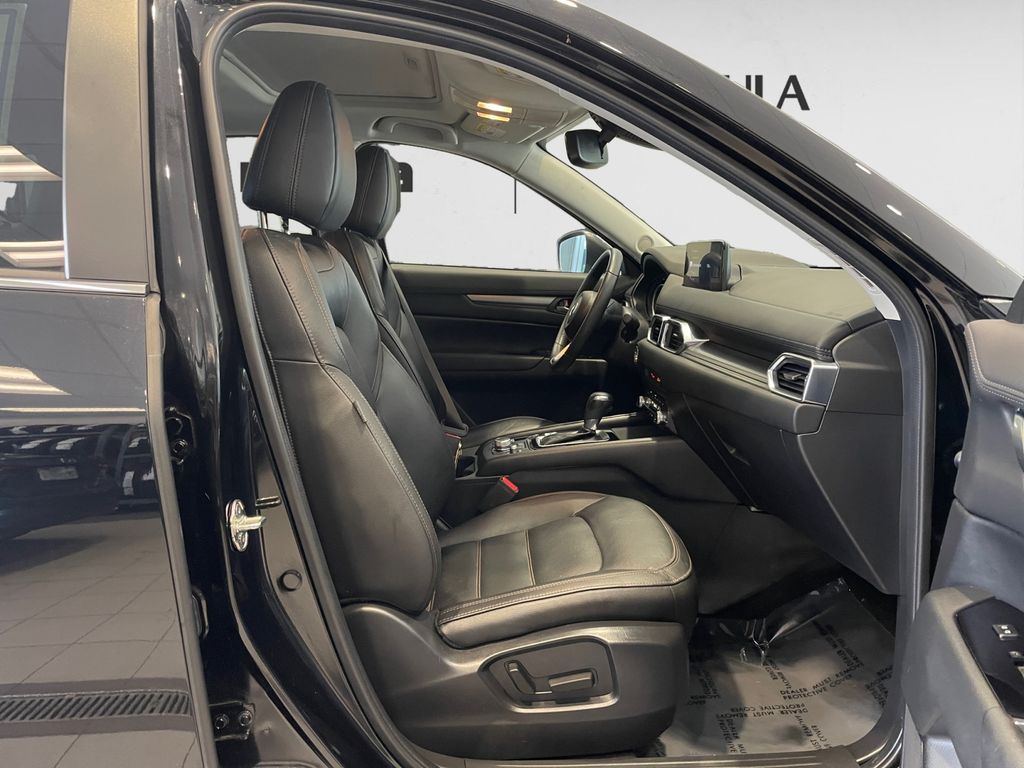 2023 Mazda CX-5 2.5 S Preferred photo 14