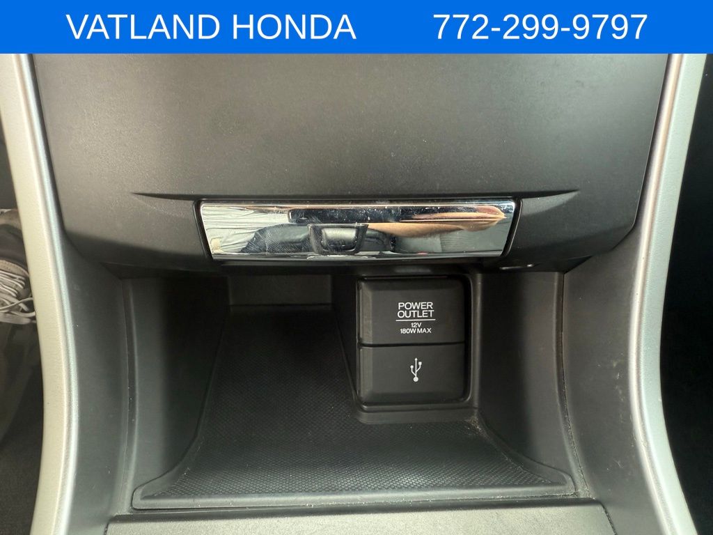 2014 Honda Accord photo 26