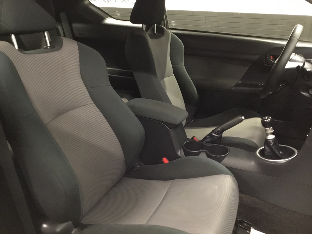 2015 Scion tC Base photo 25