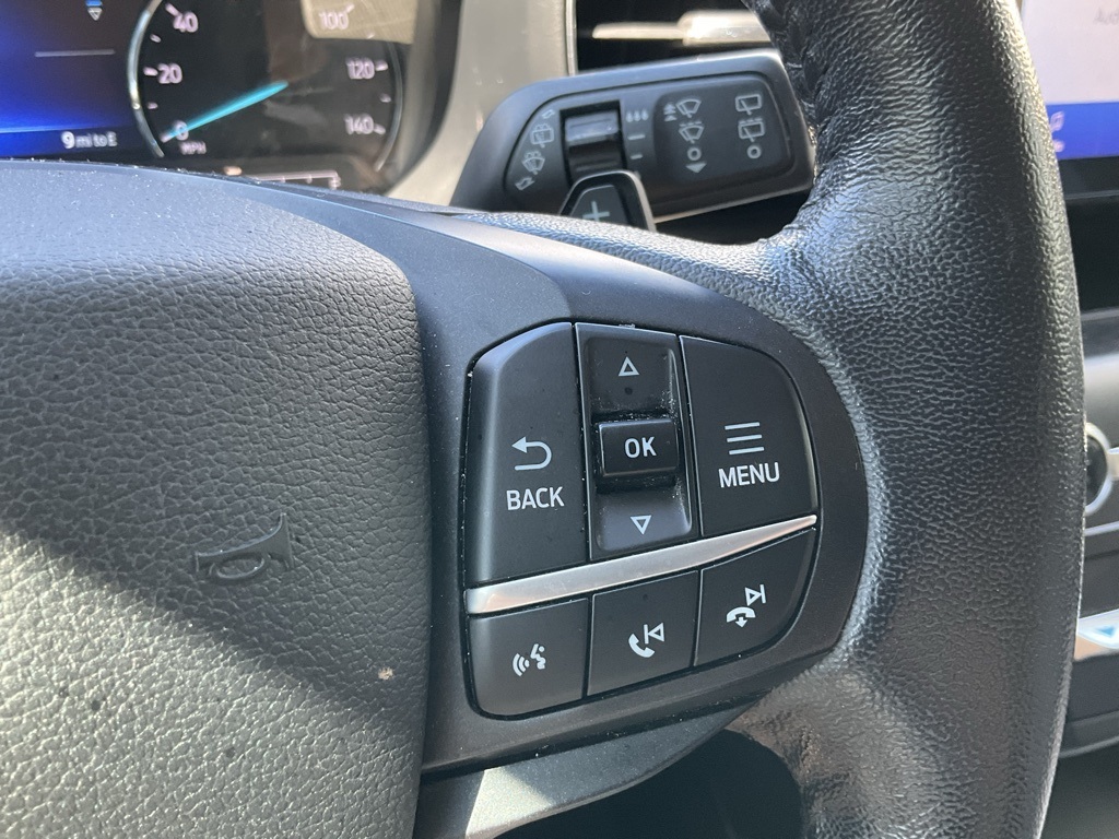 2020 Ford Explorer XLT photo 10