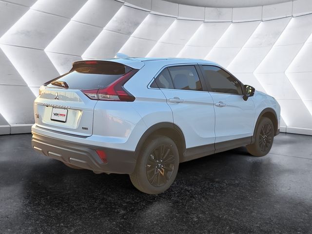 2025 Mitsubishi Eclipse Cross LE photo 4
