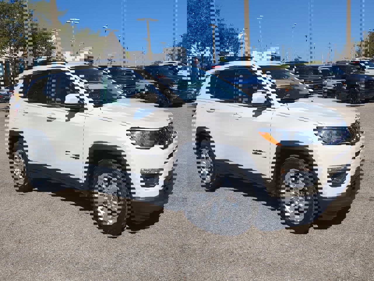 2021 Jeep Compass Latitude photo 2