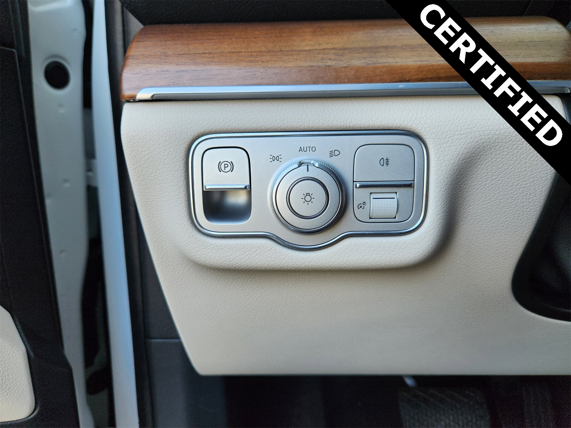 2025 Mercedes Benz GLE 450e 4MATIC photo 20
