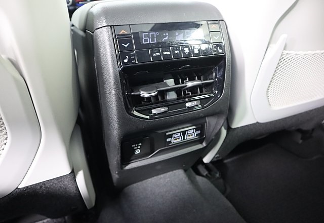 2021 Jeep Grand Cherokee L Summit photo 17