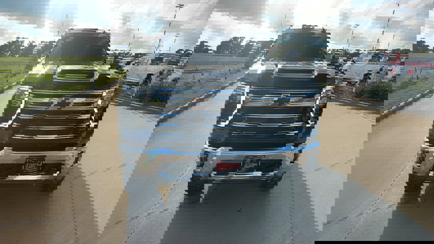 2025 Chevrolet Silverado 2500HD LTZ photo 3