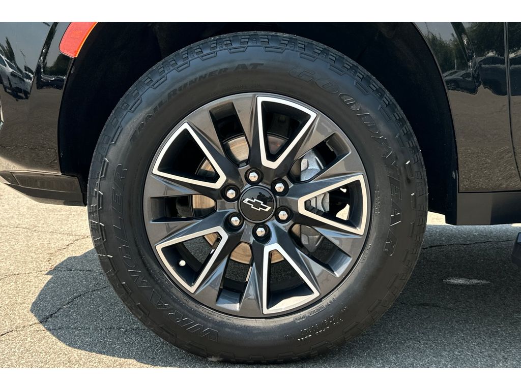 2022 Chevrolet Suburban 1500 Z71 photo 46