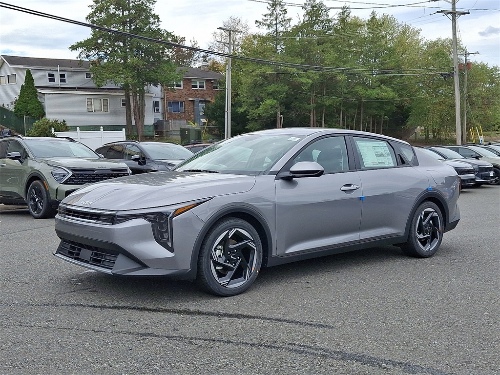 2025 Kia K4 EX photo 2