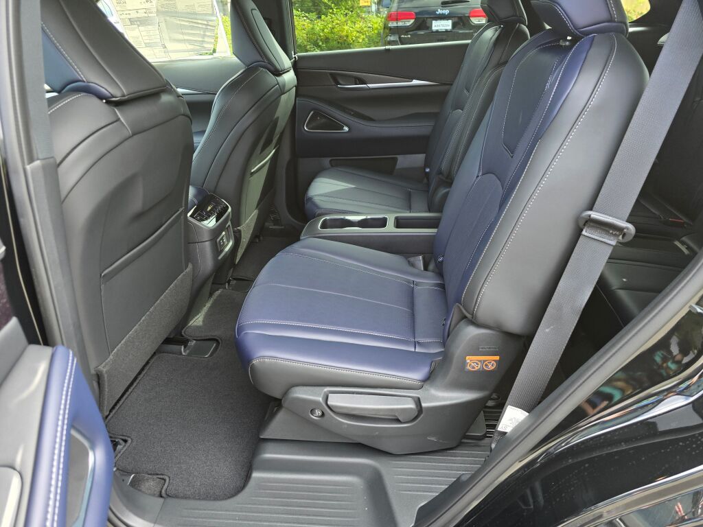 2026 Infiniti QX60 AWD photo 14