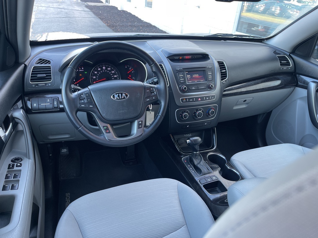 2015 Kia Sorento LX photo 9