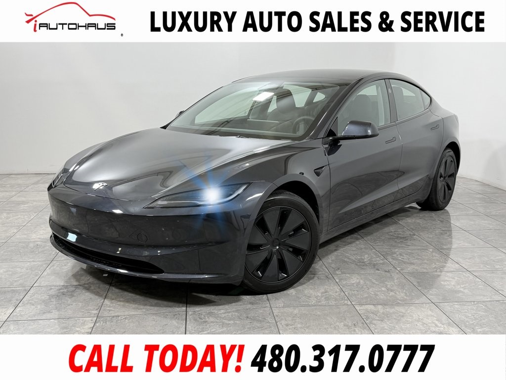 2025 Tesla Model 3 Performance's photo