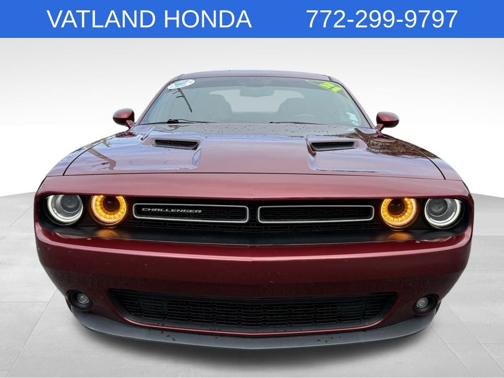 2021 Dodge Challenger SXT photo 2