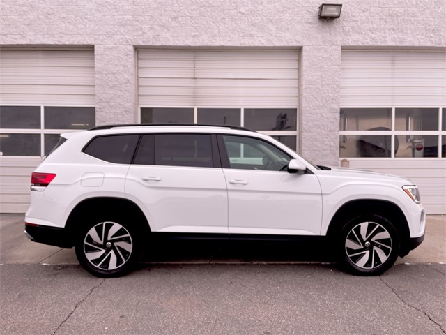 2024 Volkswagen Atlas SE w/Tech's photo