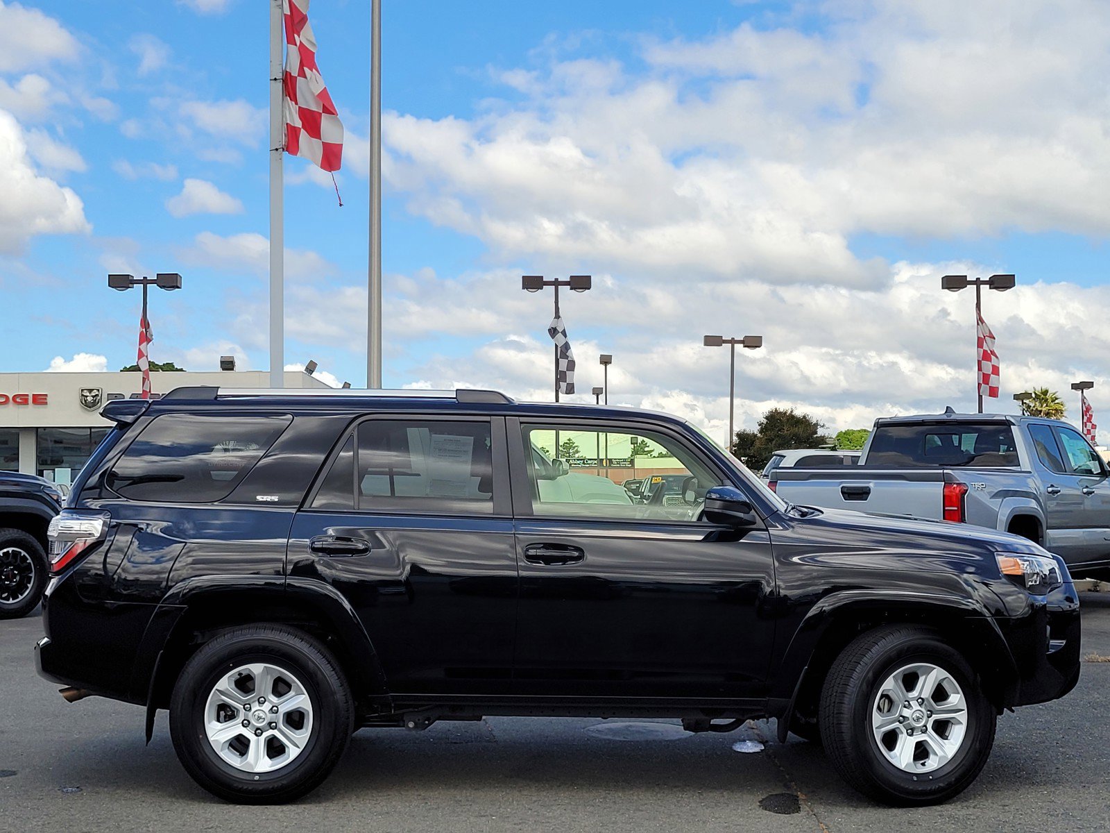 2024 Toyota 4Runner SR5 photo 2