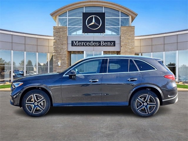 2025 Mercedes Benz GLC 300 4MATIC photo 2