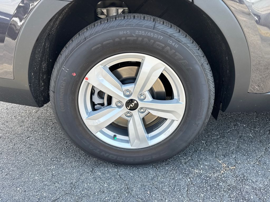 2026 Kia Sorento S photo 17