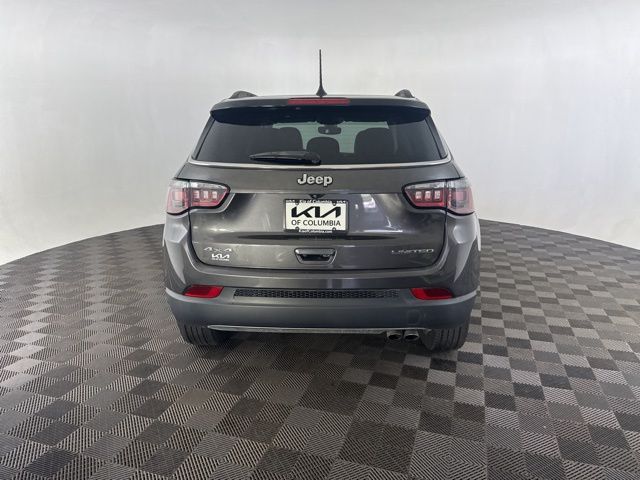 2018 Jeep Compass Limited photo 2