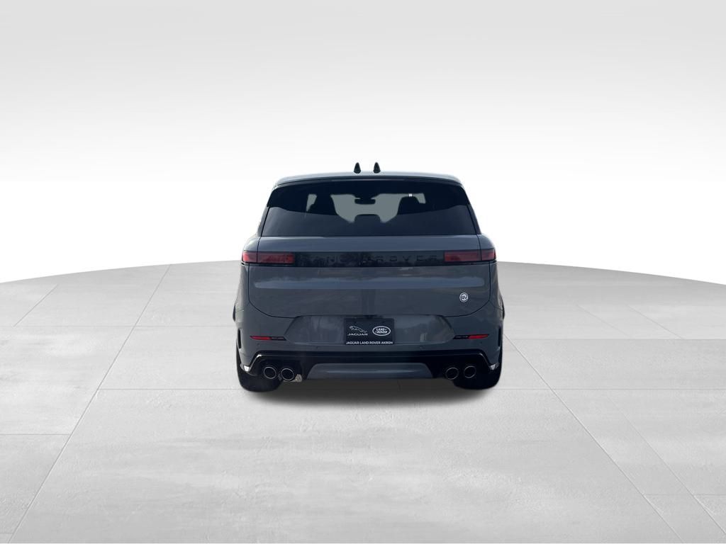 2025 Land Rover Range Rover Sport photo 3