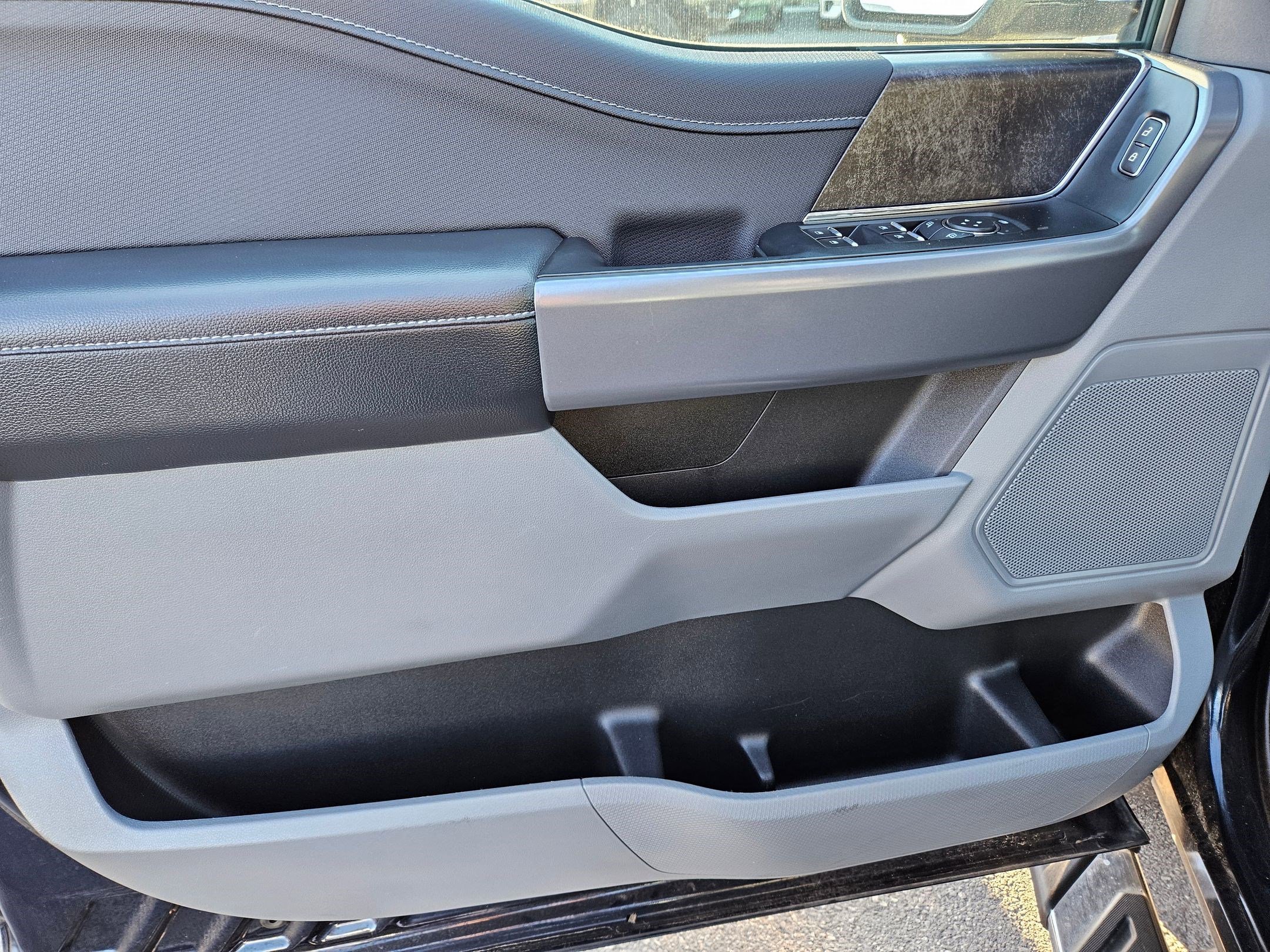 2021 Ford F-150 XLT photo 12