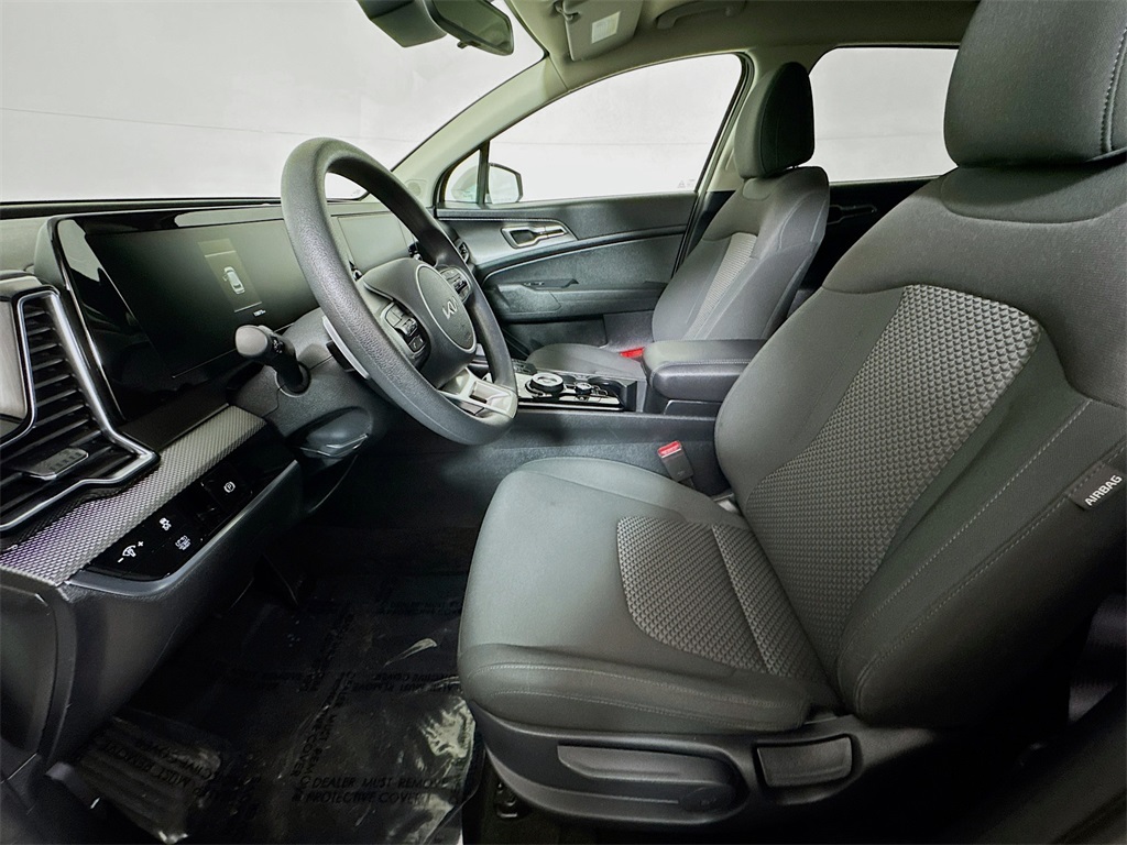 2023 Kia Sportage Hybrid LX photo 6