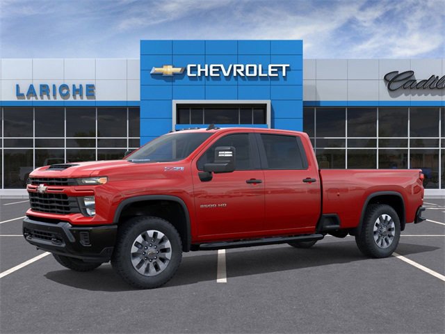 2025 Chevrolet Silverado 2500HD Custom photo 2
