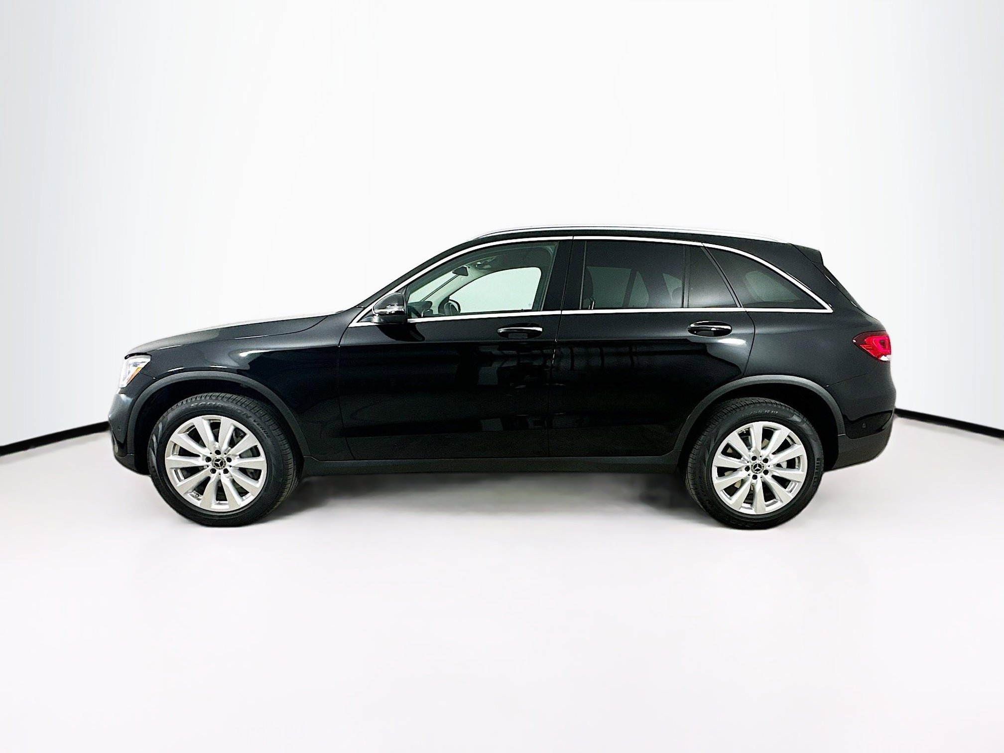 2021 Mercedes Benz GLC 300 4MATIC photo 4
