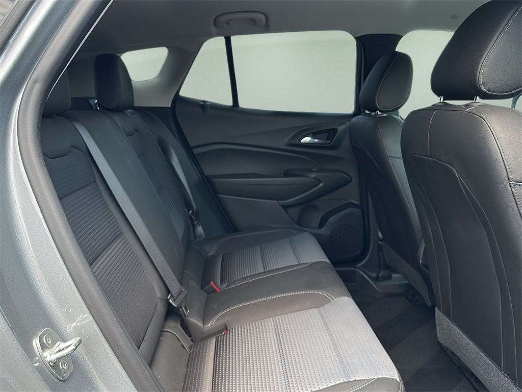2024 Chevrolet Trax LT photo 17