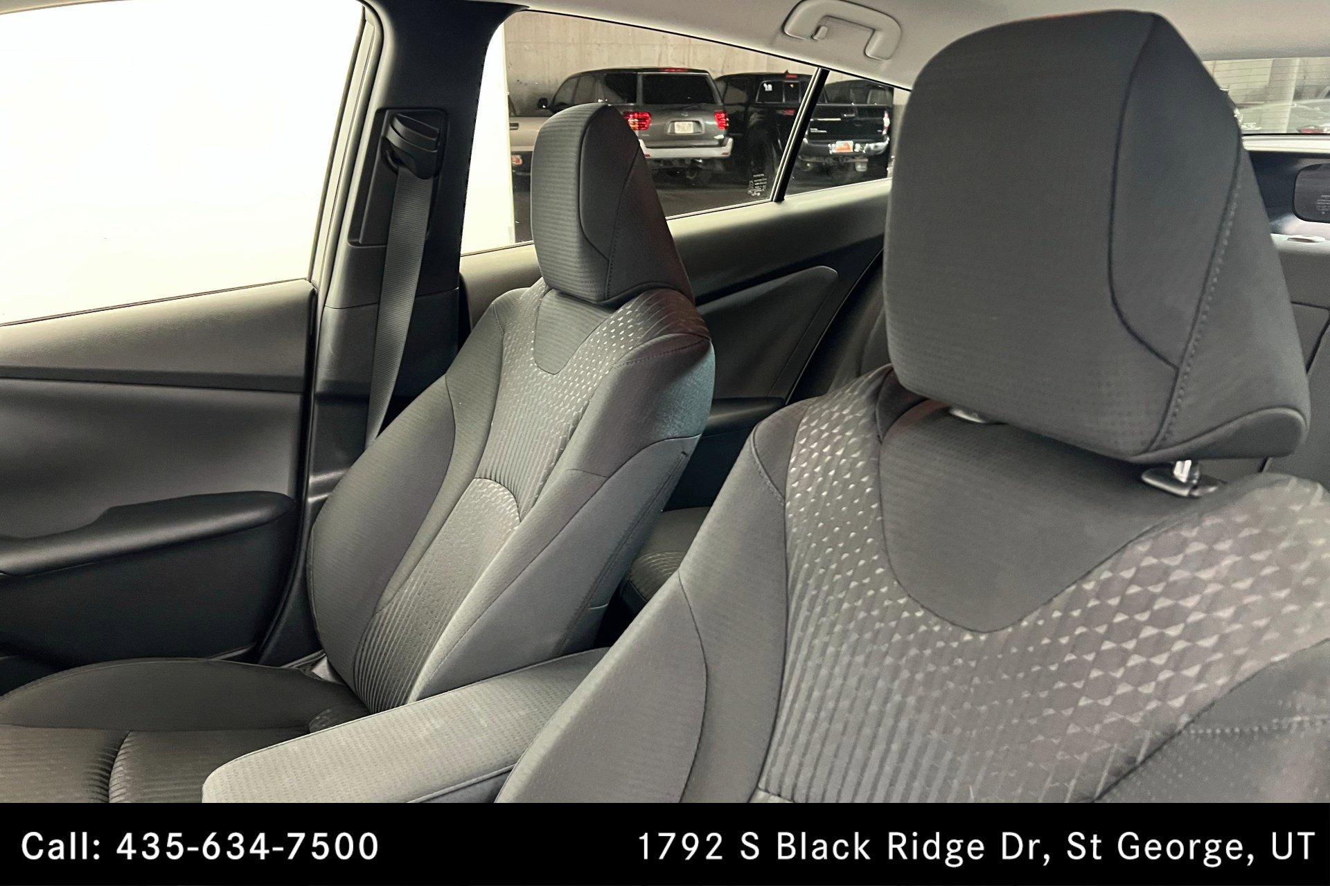 2017 Toyota Prius Two photo 16