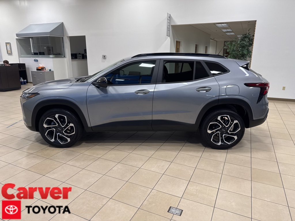 2025 Chevrolet Trax RS's photo