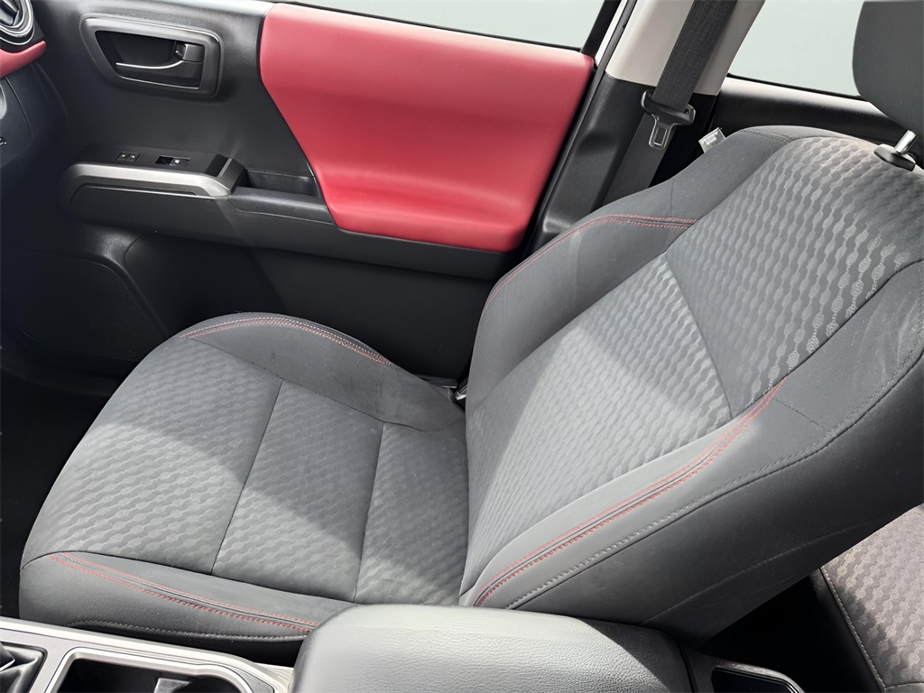 2023 Toyota Tacoma SR5 photo 14