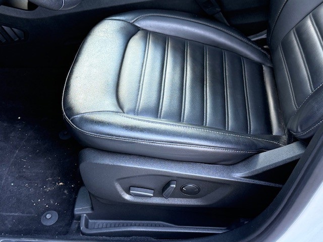 2022 Ford Edge SEL photo 31
