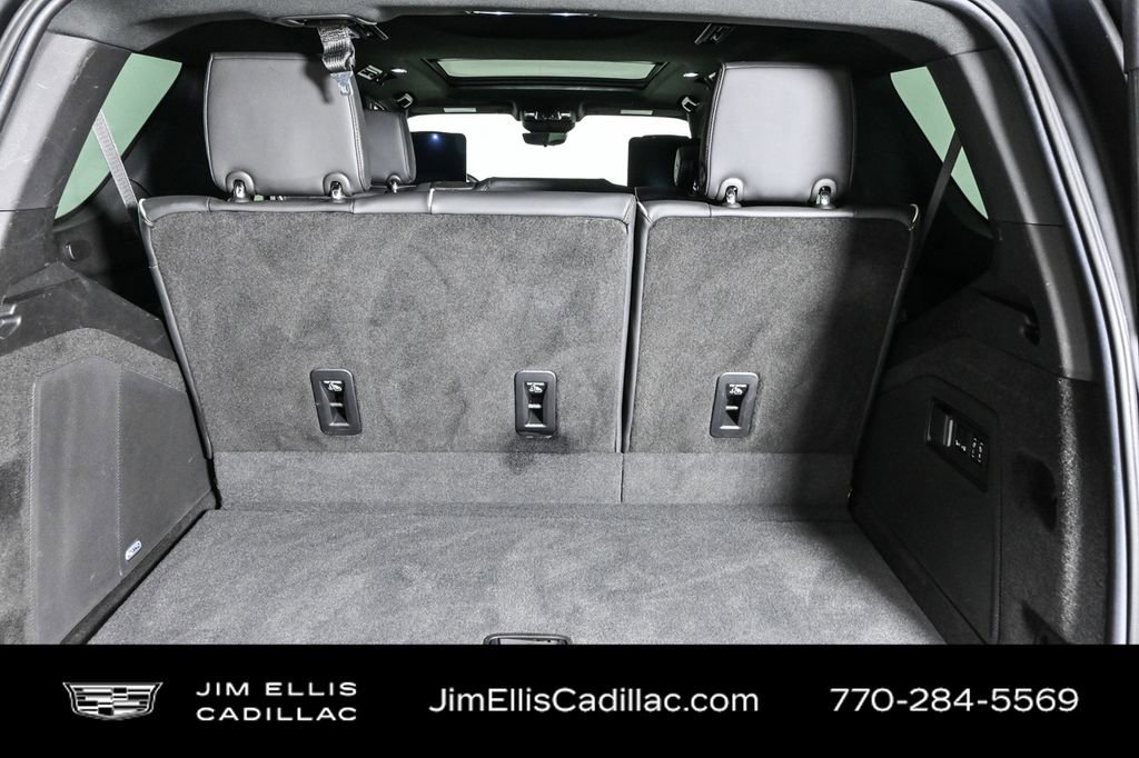 2022 Cadillac Escalade Premium Luxury photo 29
