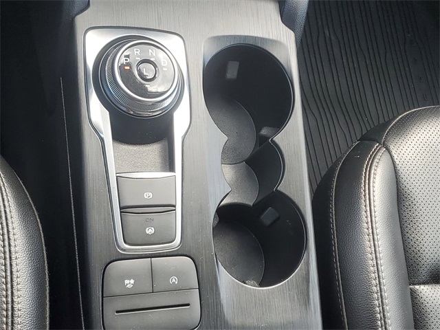 2022 Ford Escape SEL photo 24