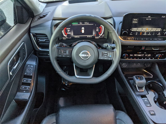 2022 Nissan Rogue Platinum photo 14