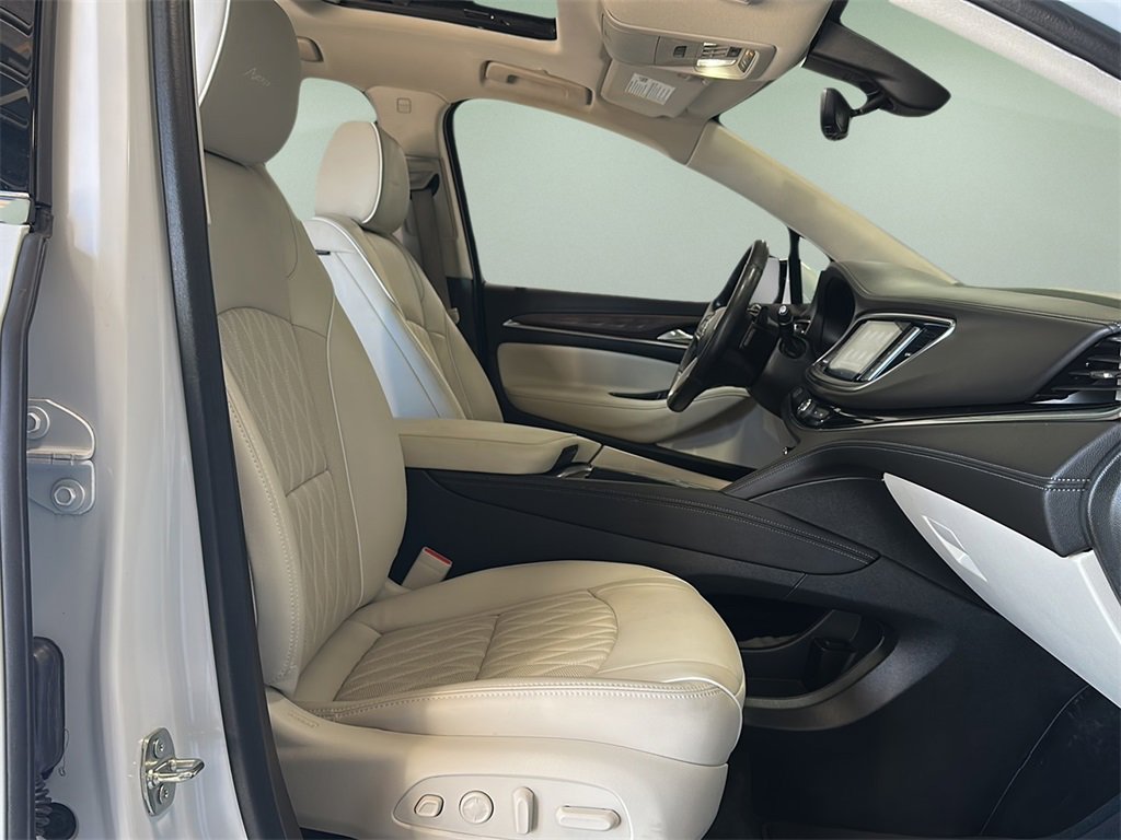 2023 Buick Enclave Avenir photo 18