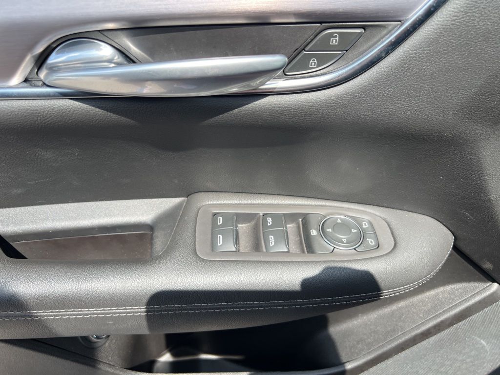 2022 Cadillac XT5 Luxury photo 18