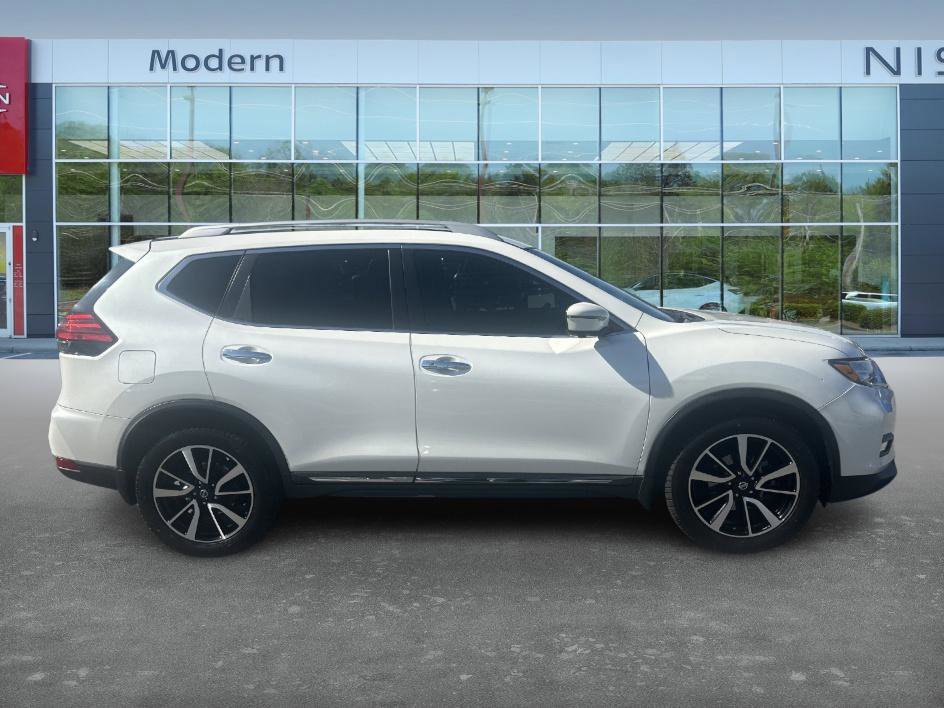2017 Nissan Rogue SL photo 4