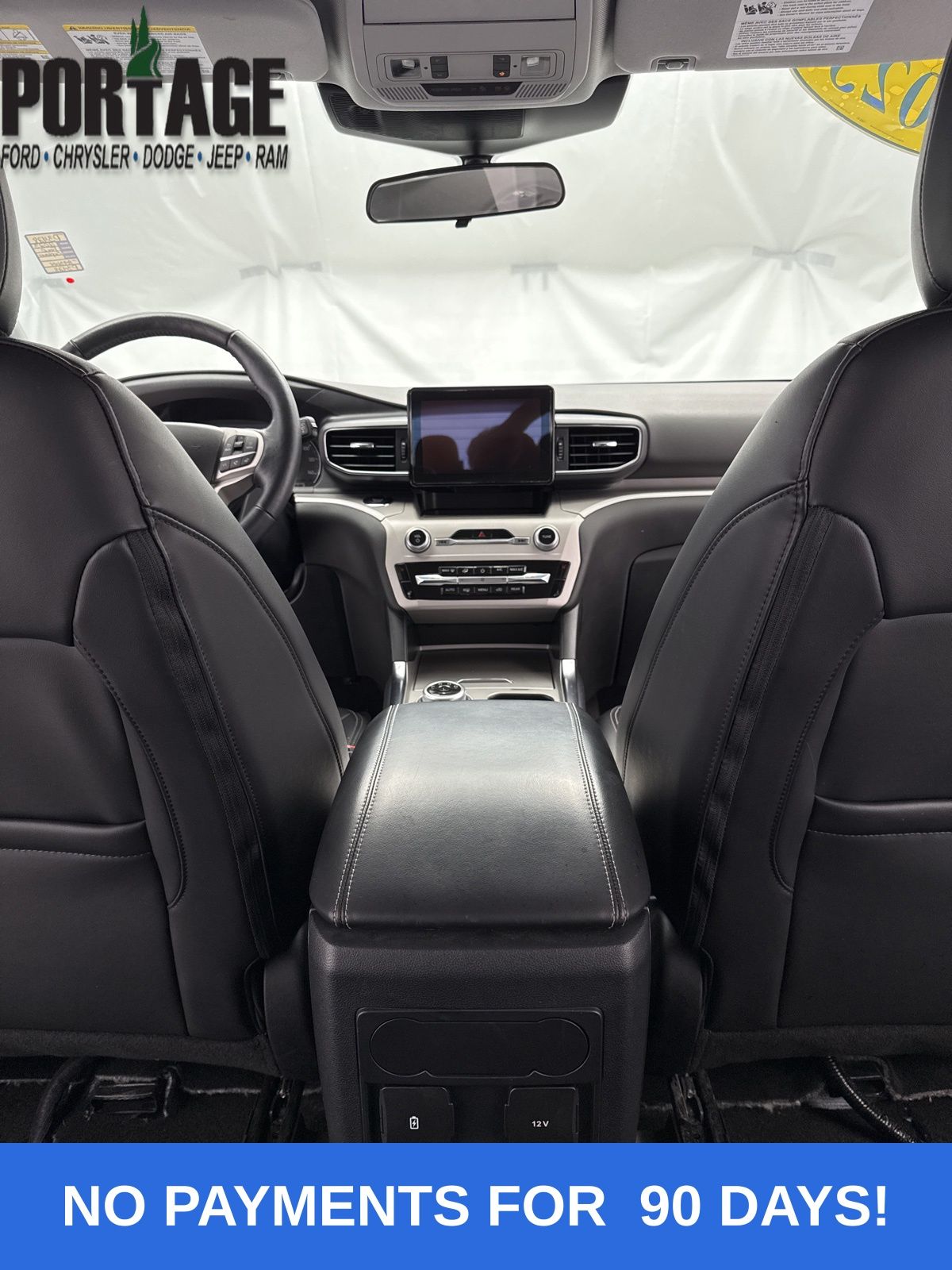 2023 Ford Explorer XLT photo 21