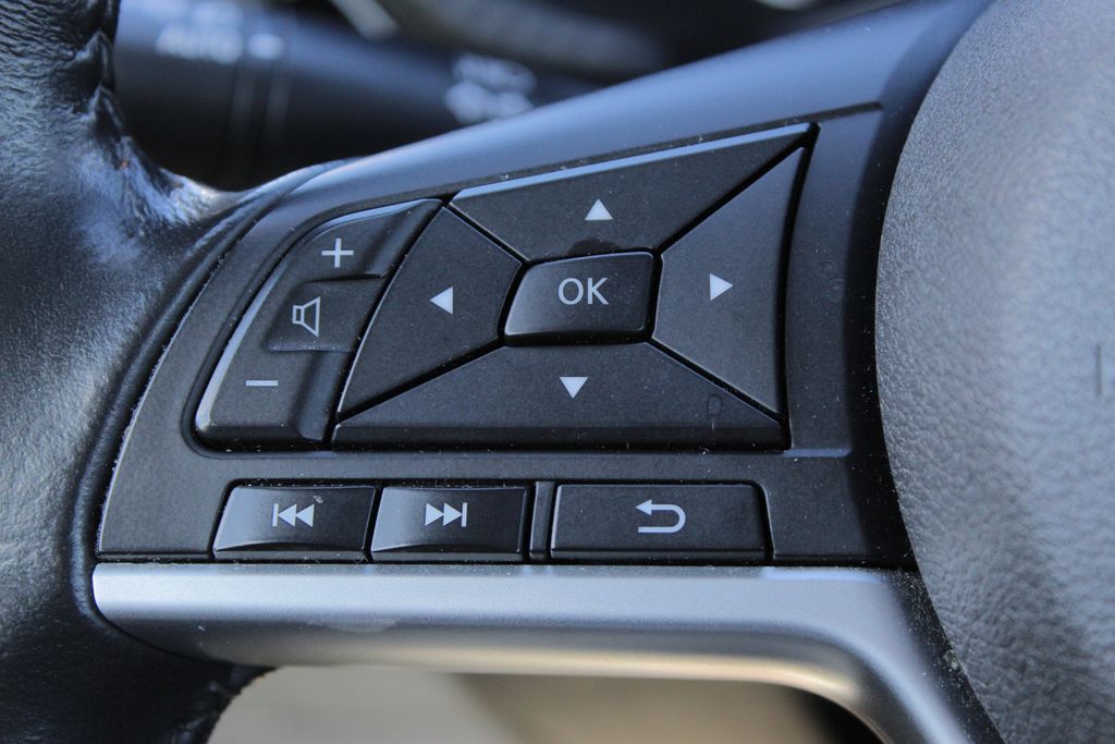 2021 Nissan Sentra SV photo 23
