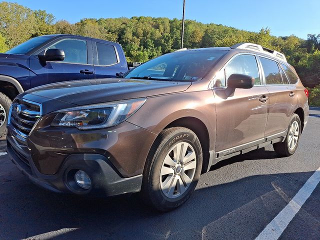 2019 Subaru Outback 2.5i Premium photo 2