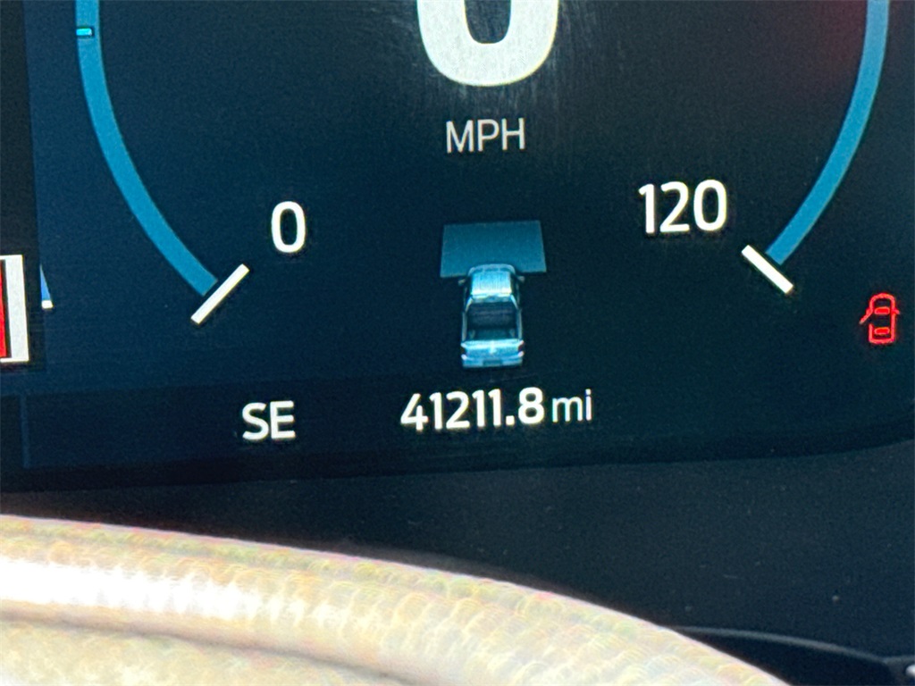 2023 Ford F-150 Platinum photo 28