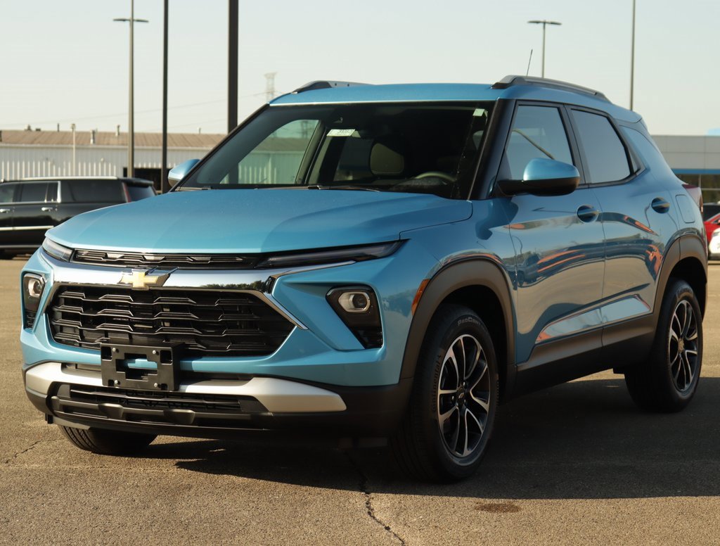 2026 Chevrolet Trailblazer LT photo 3