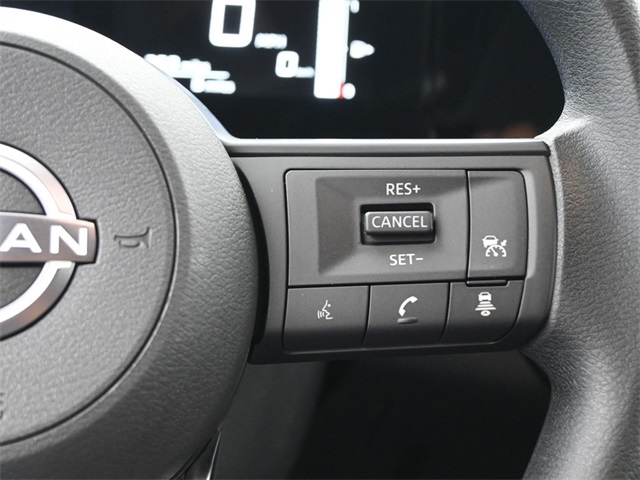 2025 Nissan Kicks SV photo 2