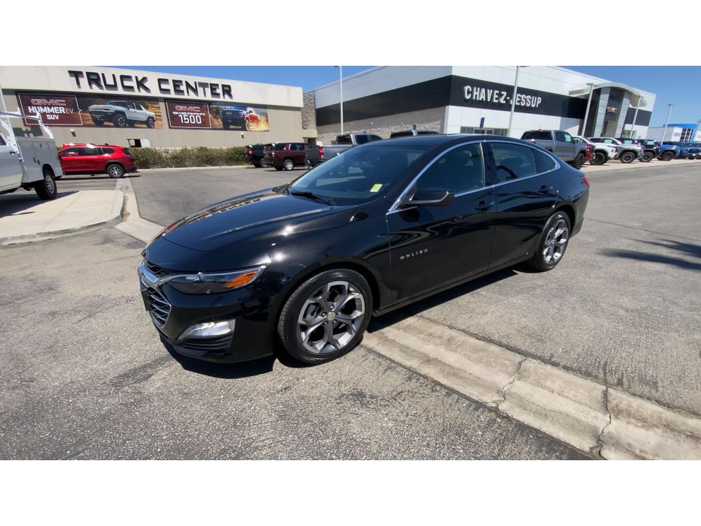 2024 Chevrolet Malibu 1LT photo 4