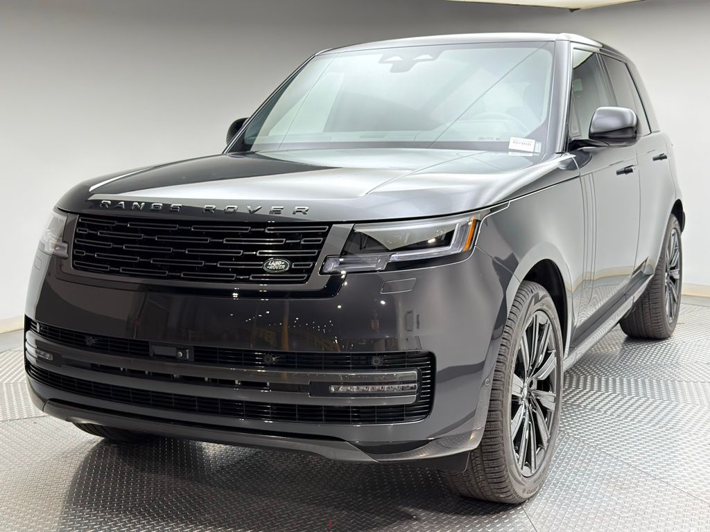 2025 Land Rover Range Rover SE's photo