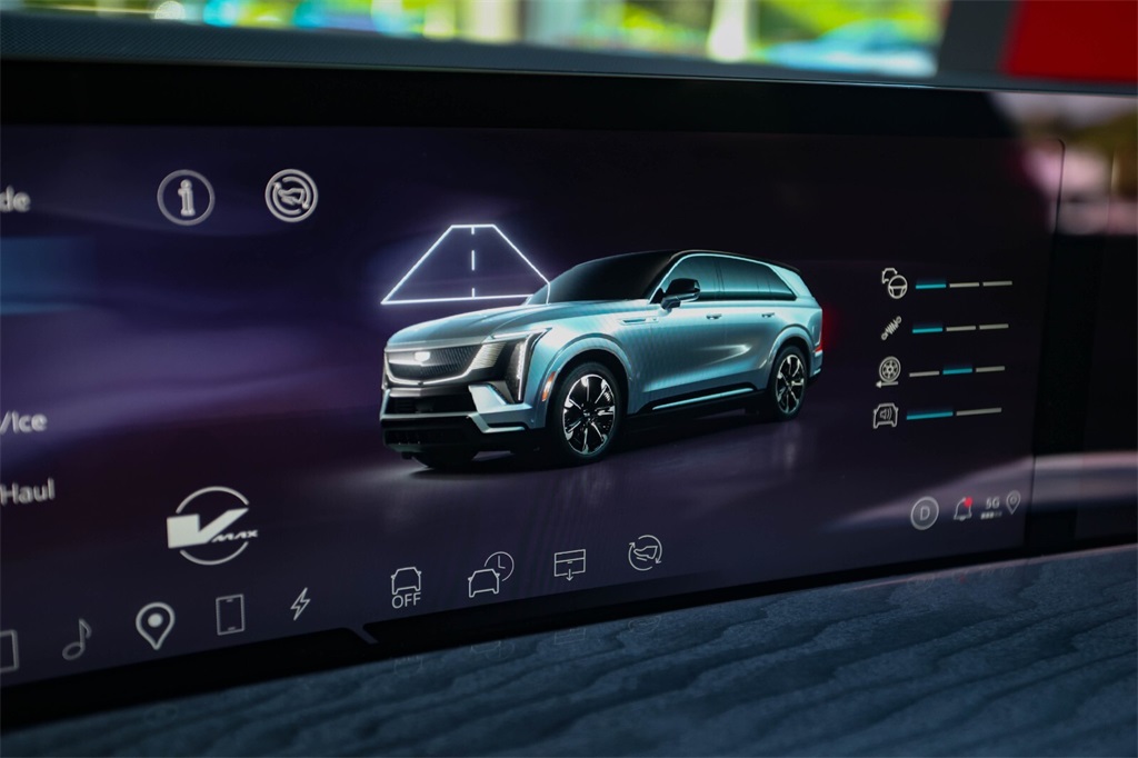 2025 Cadillac Escalade IQ Sport photo 25