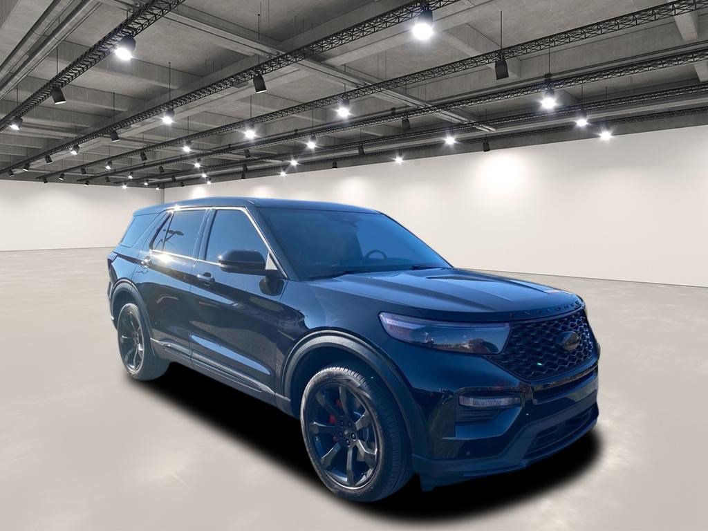 2022 Ford Explorer ST's photo
