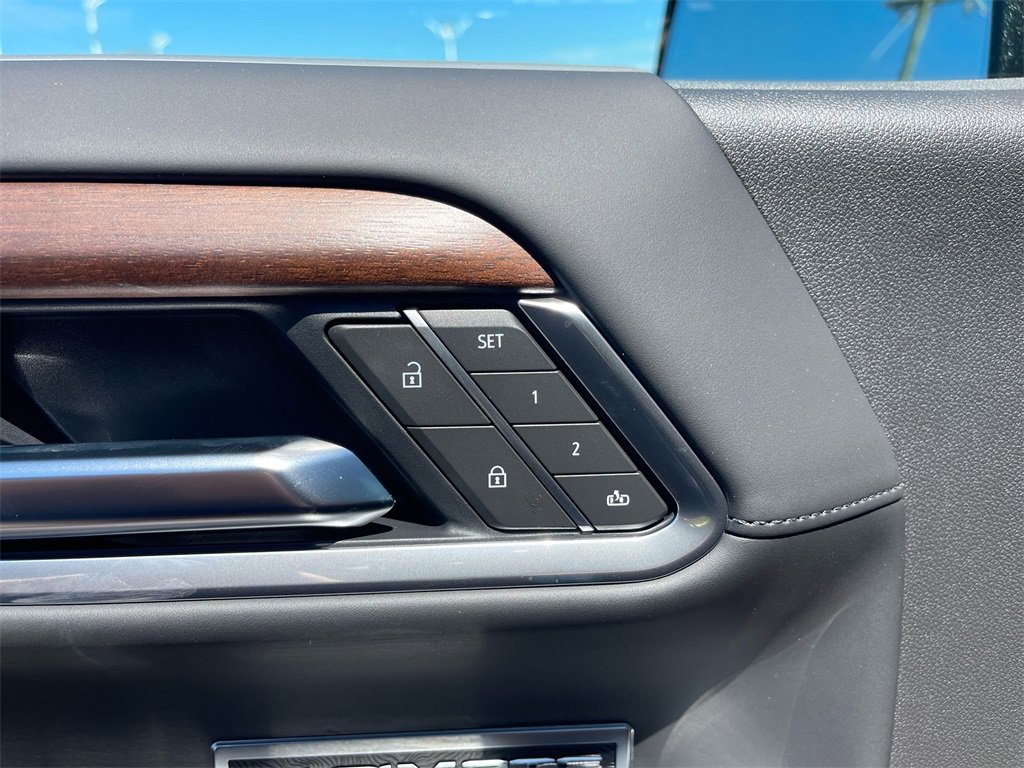 2025 Gmc Sierra 1500 Denali Ultimate photo 10