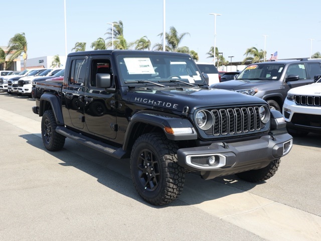 2025 Jeep Gladiator Sport photo 2