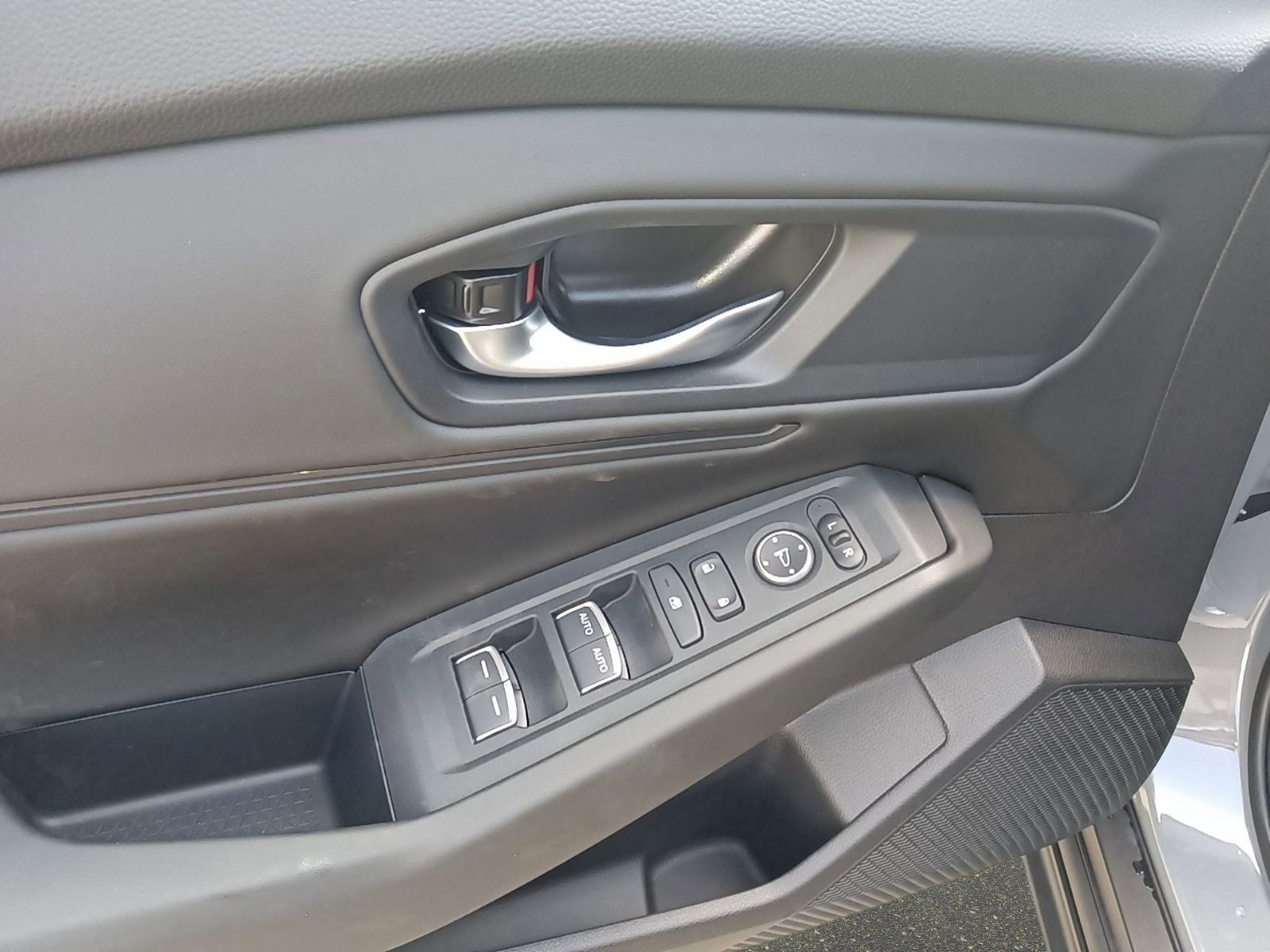 2025 Honda Accord SE photo 16