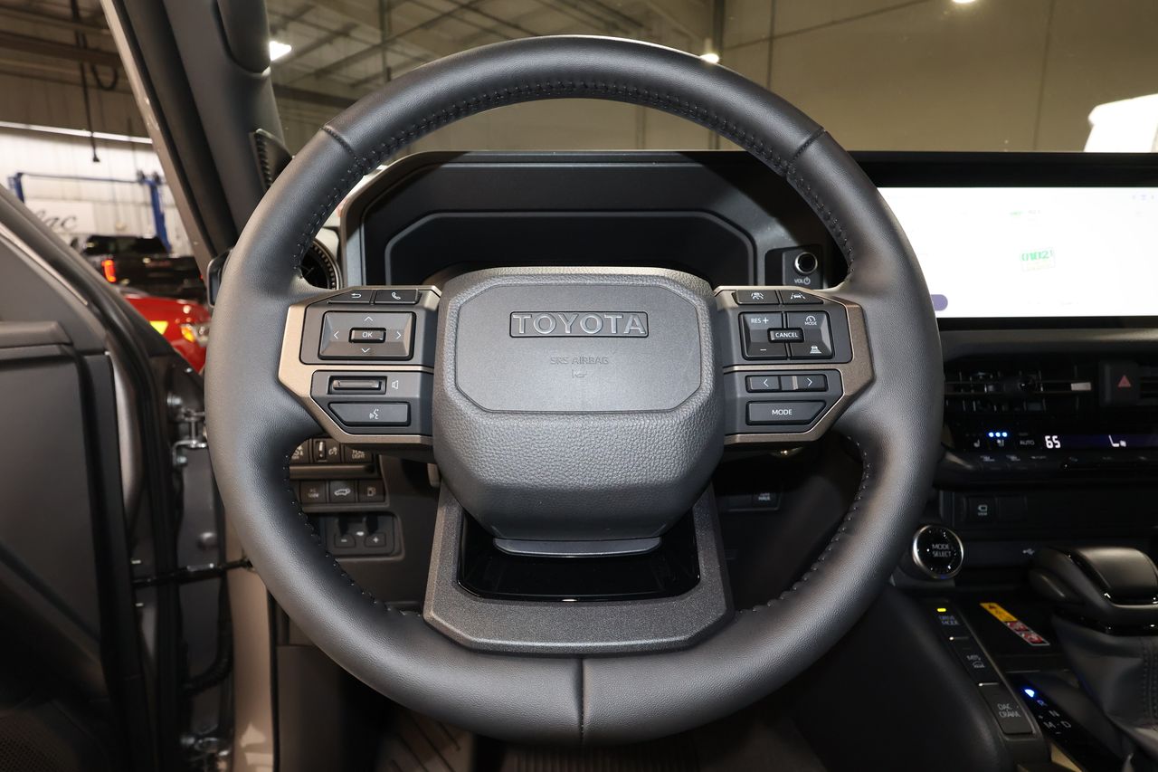 2025 Toyota Land Cruiser photo 10